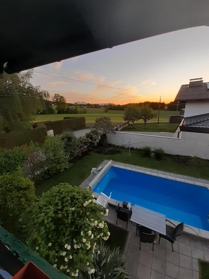 Reitbergs Nest Apartamento Eugendorf Exterior foto